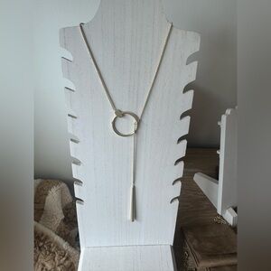 Elegant Gold Pendant Necklace